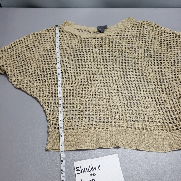 3/$15 Dots tan knit oversized cover up top size small - Picture 8 of 9